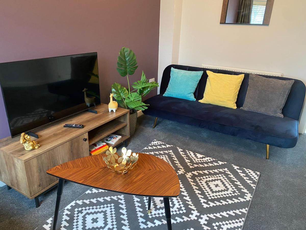 Вилла Marston House Marston Green Экстерьер фото